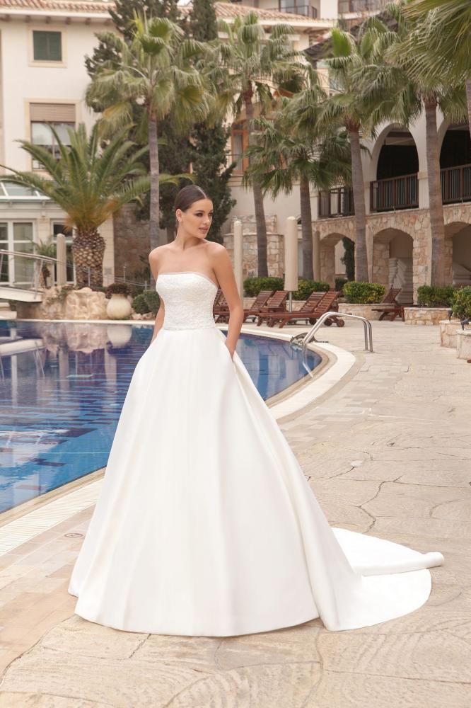 Marburg Brautkleid Monica Loretti 8687