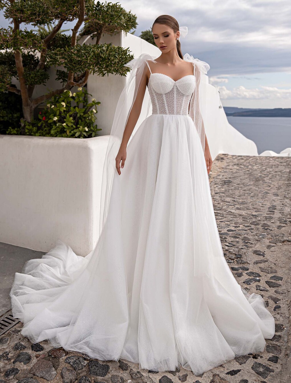 Brautmode Marburg Brautkleid mit Schleppe