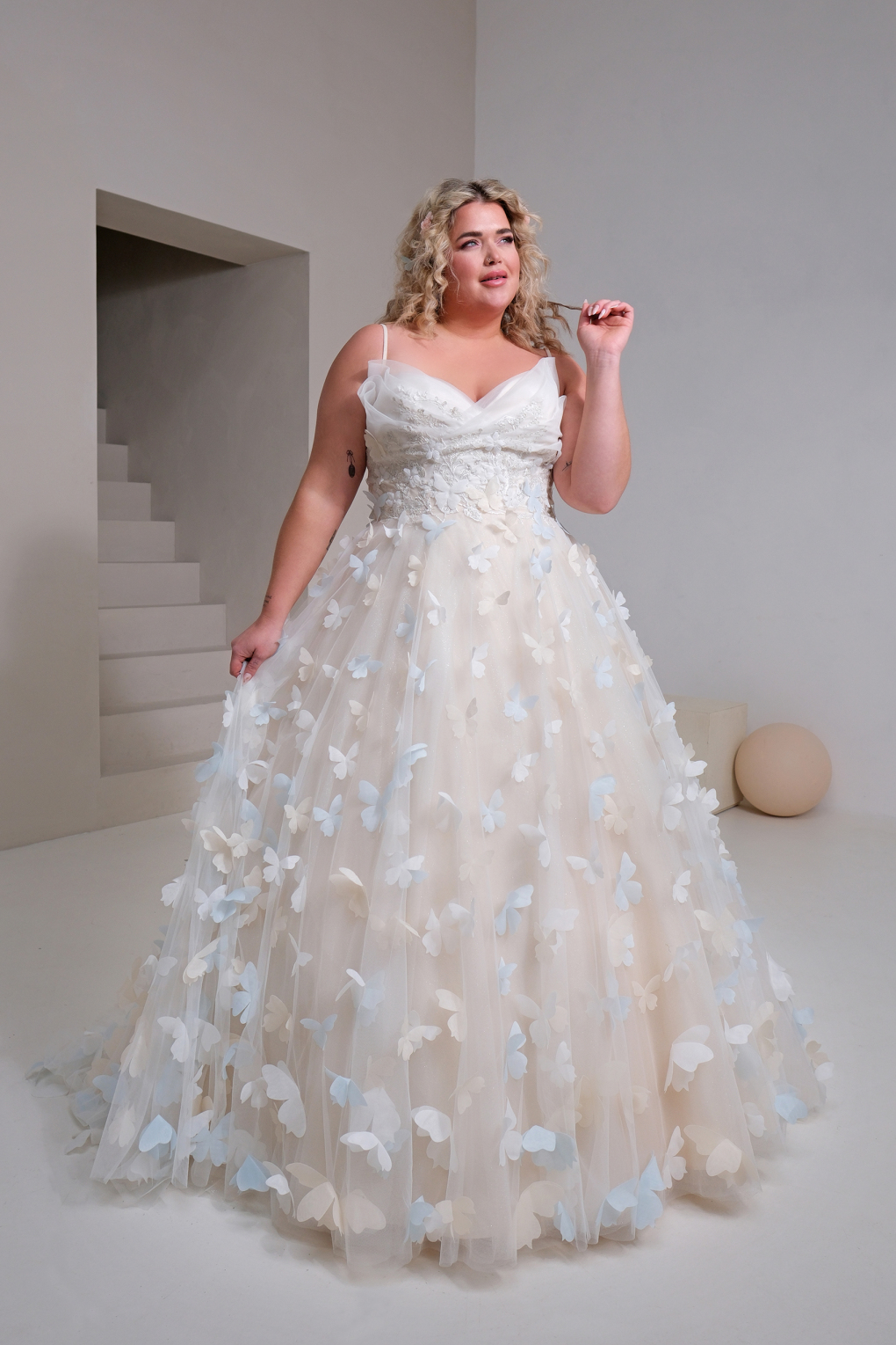 Brautmode Marburg Curvy Brautkleid große Größe 