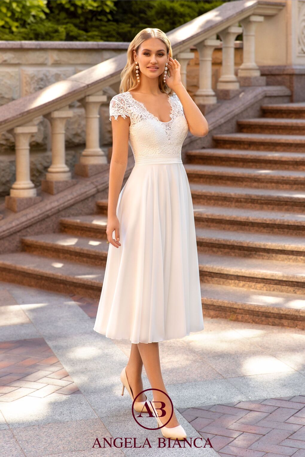 Angela Bianca 1042 Sale Standesamtkleid