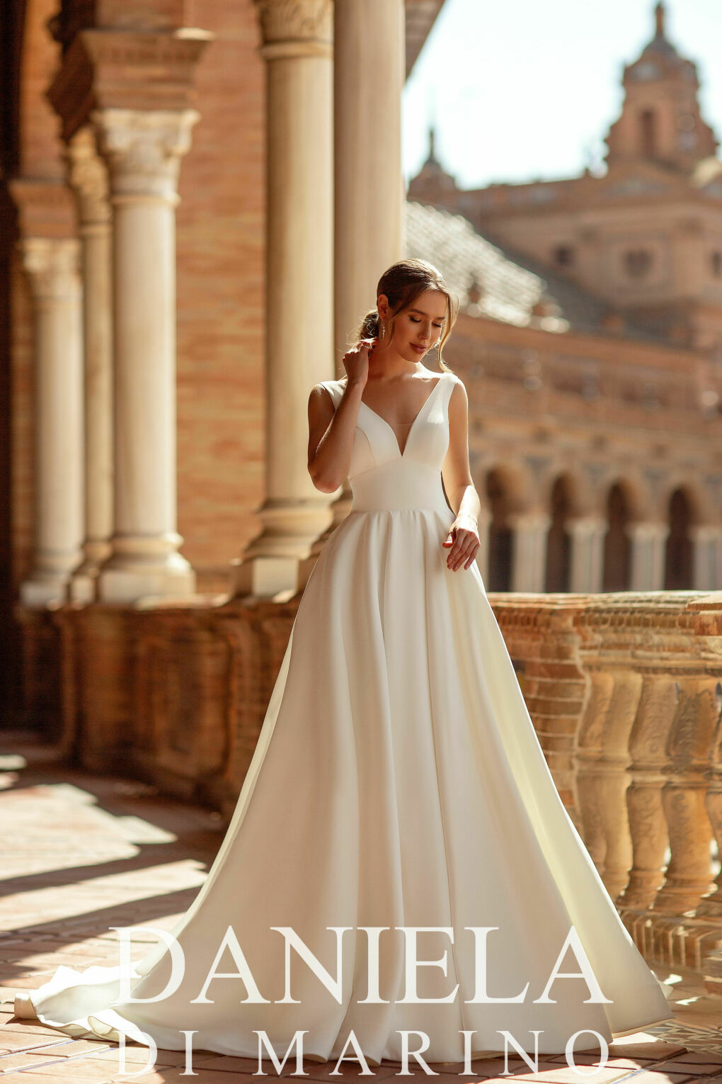 Daniela di Marino 6310 Braut im Brautkleid 